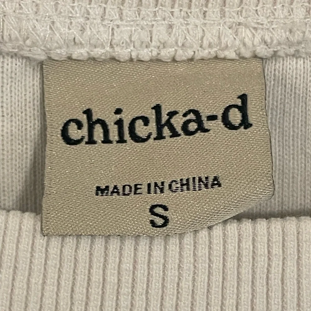Chicka-D Women’s Cropped Sweatshirt Small White Rib Knit 100% Cotton Oversized